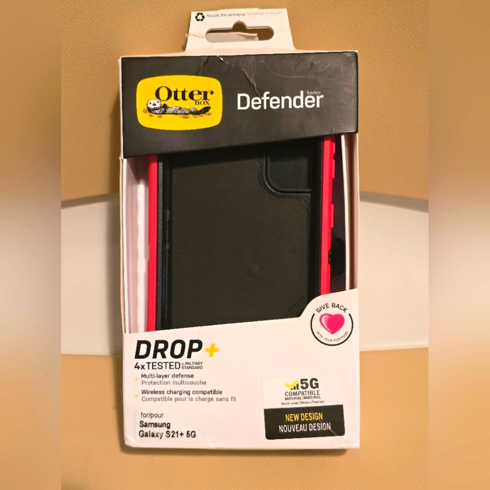 OtterBox Defender Series Black and Red Case